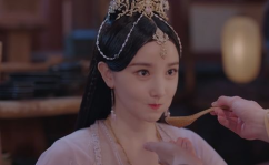 女配她貌美如花(穿书),貌美如花，穿书逆袭之路