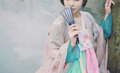 女配她貌美如花(穿书),貌美如花，穿书逆袭之路