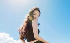 娱乐吃瓜酱背影图片女,揭秘娱乐吃瓜酱背后的神秘女生